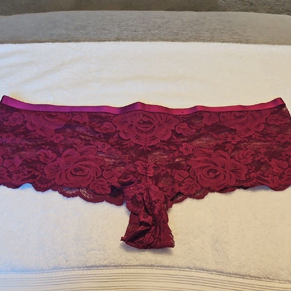 Elegant TORRID Curve Lace Women's Panties in Rich Burgundy